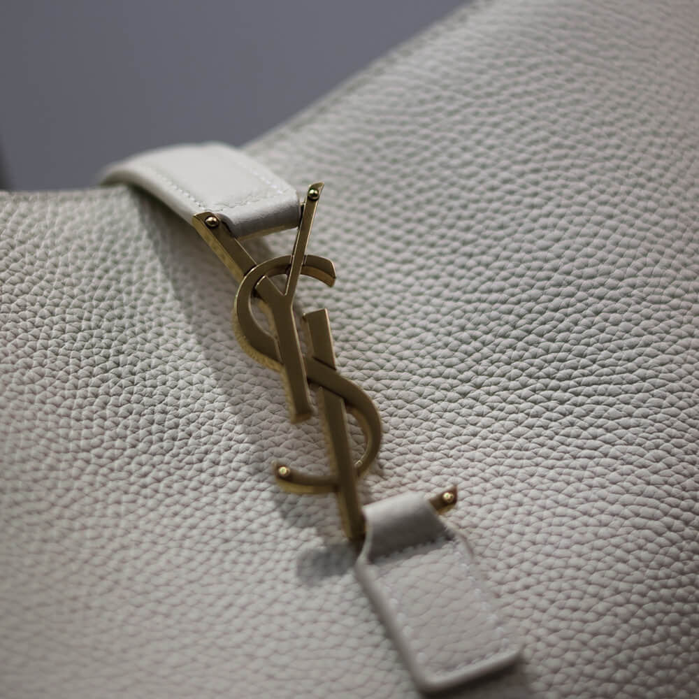 LE 5 A 7 BEA IN GRAINED LEATHER